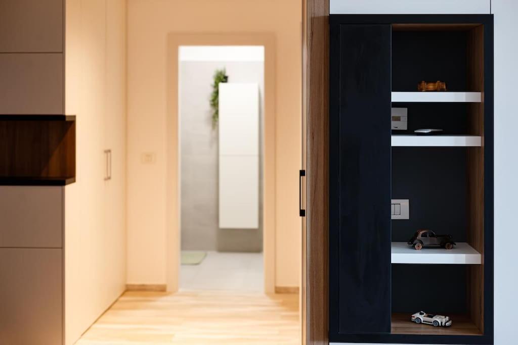 Luxury Apt. Near River & Parking ทิมิชัวรา ภายนอก รูปภาพ